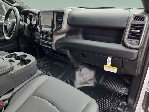 New 2026 RAM 3500 Tradesman w/ Chrome Appearance Group A AWD/4WD image 31