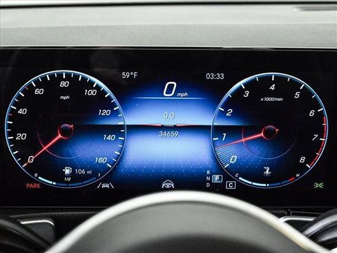 Used 2023 Mercedes-Benz GLB 250 4MATIC image 11