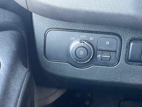 Used 2019 Mercedes-Benz Sprinter 170 image 17