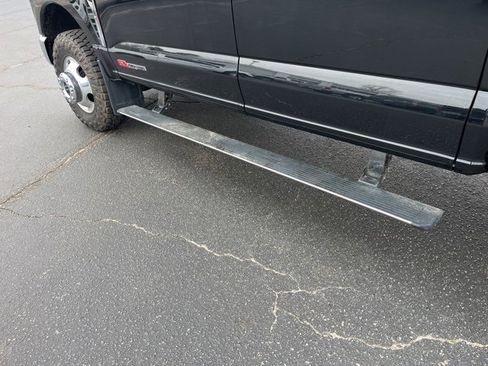 Used 2024 Ford F350 Lariat w/ Lariat Ultimate Package image 37