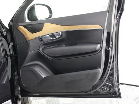 Certified 2023 Volvo XC90 T8 Plus w/ Protection Package Premier AWD/4WD image 21