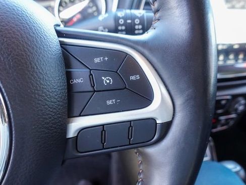 Used 2018 Jeep Compass Limited w/ Navigation Group image 14