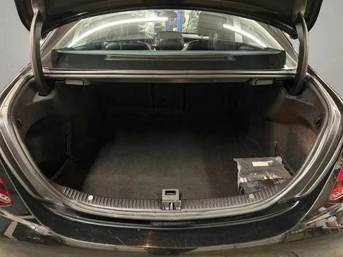 Used 2019 Mercedes-Benz C 300 4MATIC Sedan image 9