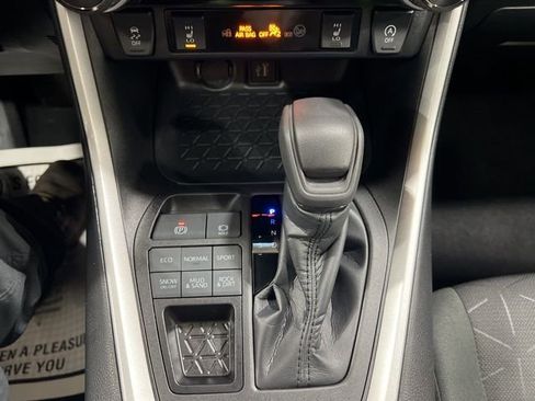 Used 2023 Toyota RAV4 XLE w/ Convenience Package image 14