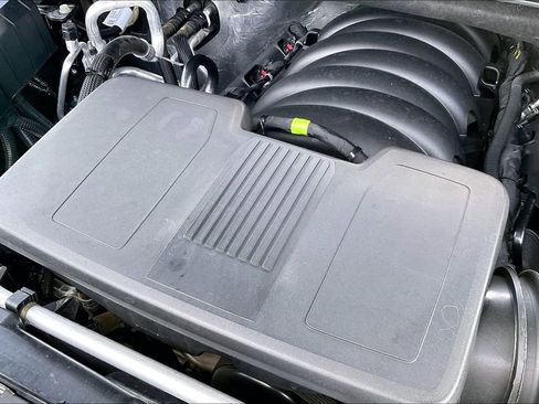 Used 2024 Chevrolet Silverado 1500 High Country w/ Technology Package AWD/4WD image 34