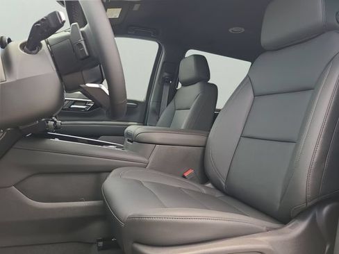 New 2026 Chevrolet Suburban LT w/ Comfort Package RWD image 24