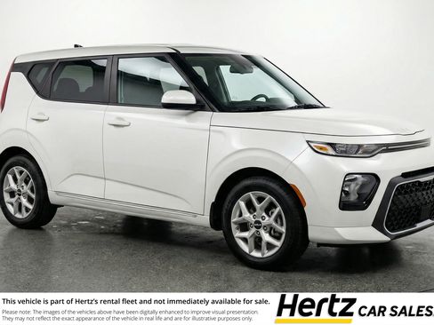 Used 2025 Kia Soul LX w/ LX Technology Package FWD image 1