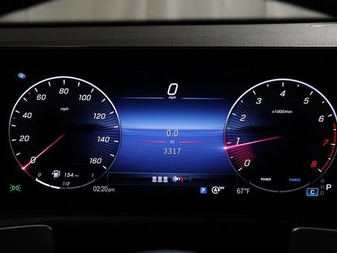 Certified 2025 Mercedes-Benz GLB 250 4MATIC image 17