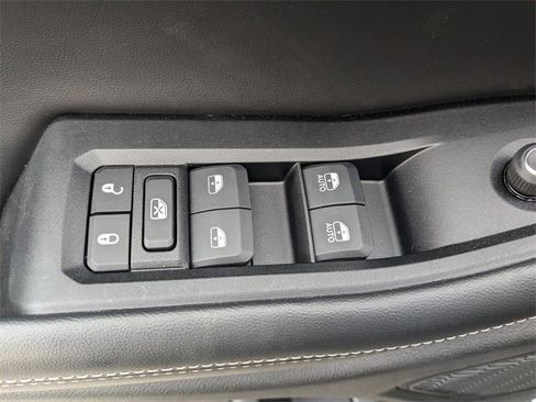 New 2024 Jeep Grand Cherokee L Laredo image 14