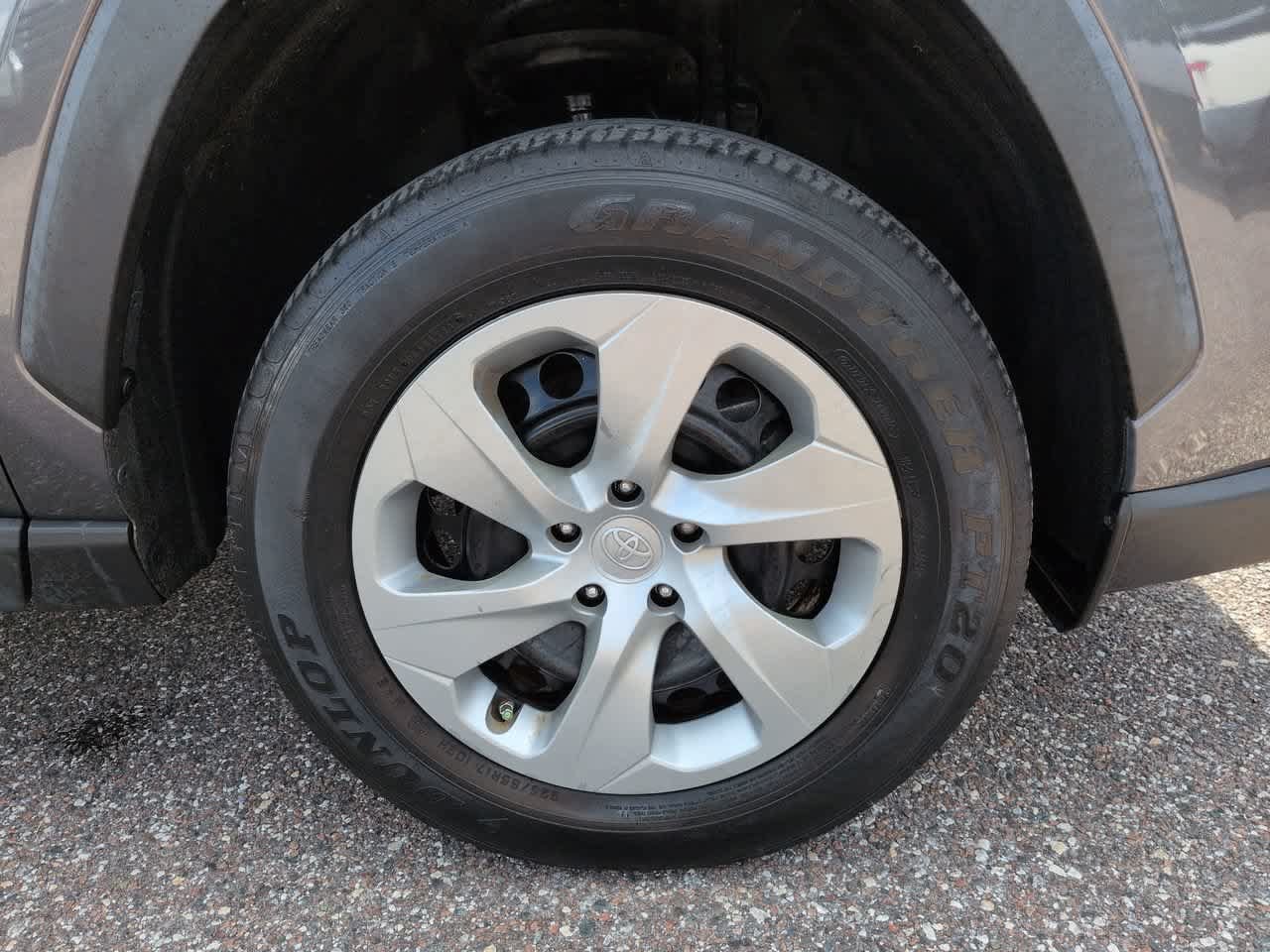 Certified 2021 Toyota RAV4 LE FWD image 11