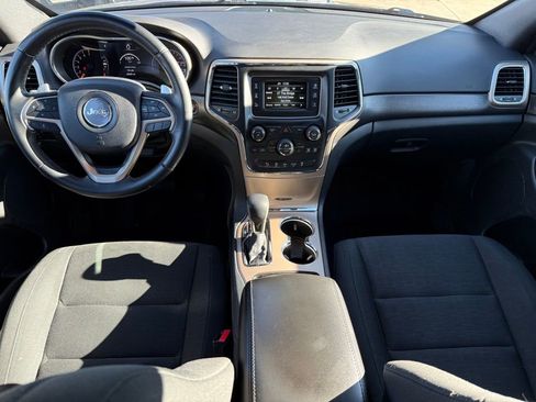 Used 2017 Jeep Grand Cherokee Laredo w/ Quick Order Package 23E image 14