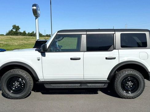 New 2026 Ford Bronco Big Bend w/ Black Diamond Package AWD/4WD image 5