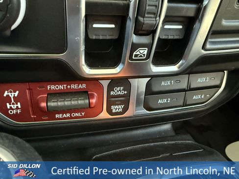 Used 2025 Jeep Wrangler Unlimited Rubicon w/ XTREMEE 35" Tire Package image 18