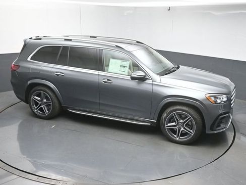 New 2026 Mercedes-Benz GLS 450 4MATIC image 44