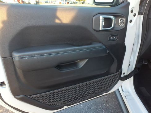 Used 2021 Jeep Wrangler Unlimited Rubicon 4xe w/ Cold Weather Group image 12