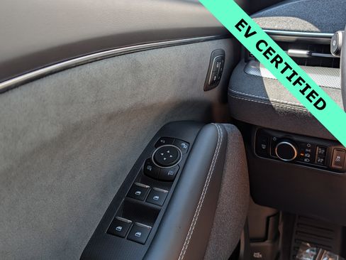 Certified 2025 Ford Mustang Mach-E GT image 25