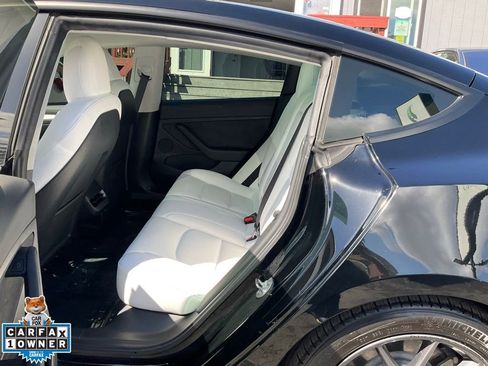 Used 2022 Tesla Model 3 Long Range image 24