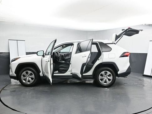 Used 2023 Toyota RAV4 LE image 39