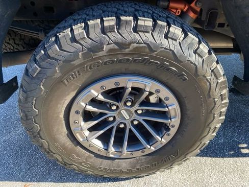 Used 2020 Ford F150 Raptor w/ Equipment Group 802A Luxury image 10