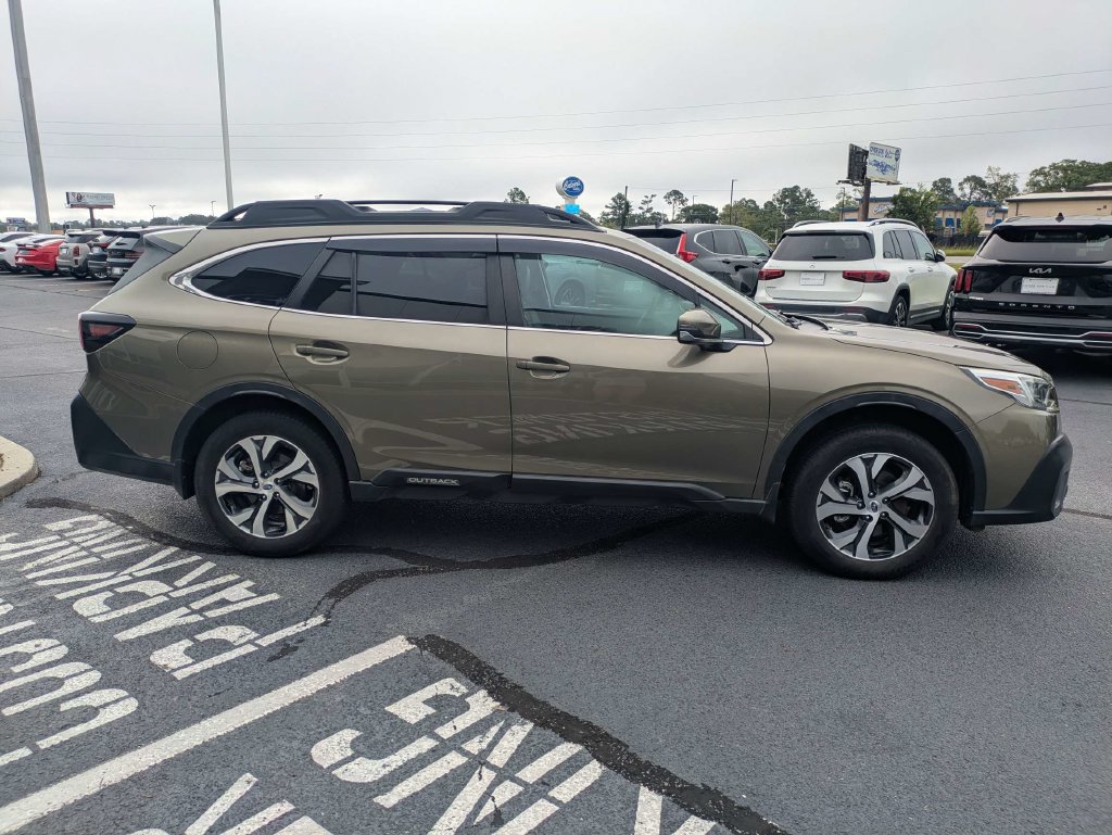Used 2022 Subaru Outback Limited XT AWD/4WD image 4