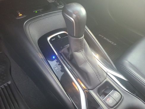 Used 2020 Toyota Corolla XSE image 26