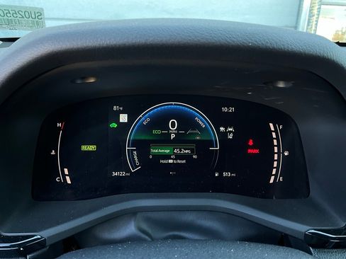 Used 2025 Toyota Camry LE image 35