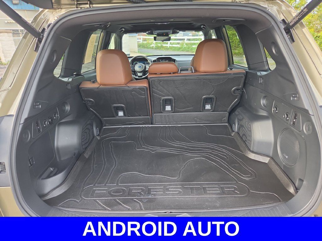 Used 2025 Subaru Forester Touring AWD/4WD image 17