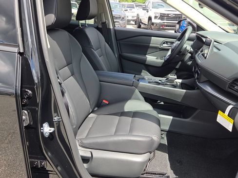 New 2026 Nissan Rogue Dark Armor FWD image 13