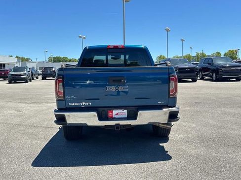 Used 2018 GMC Sierra 1500 SLT AWD/4WD image 5