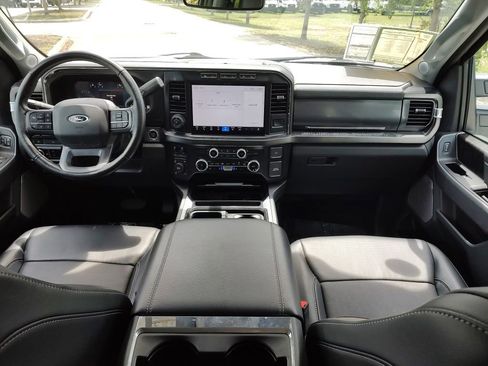 Used 2023 Ford F250 Lariat w/ Lariat Ultimate Package image 10