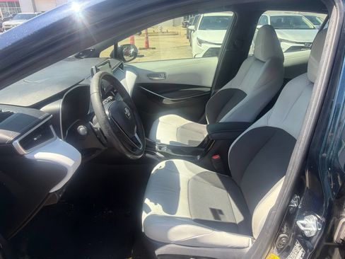 Used 2019 Toyota Corolla XSE FWD image 5