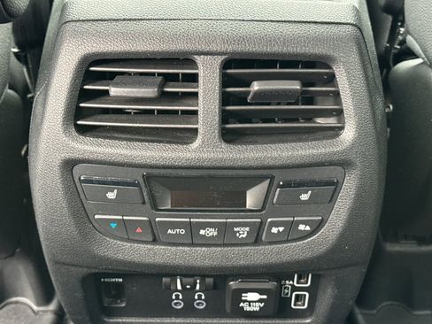 Used 2022 Honda Pilot Elite image 39