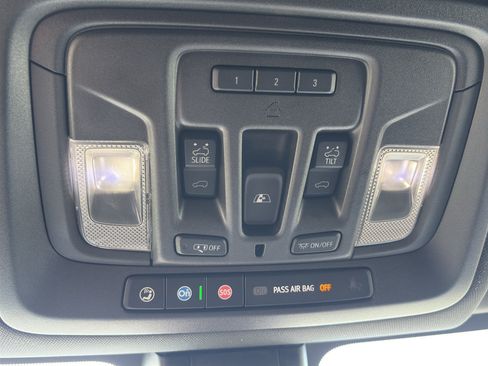 Used 2022 Chevrolet Silverado 1500 High Country w/ LPO, Dark Essentials Package AWD/4WD image 30