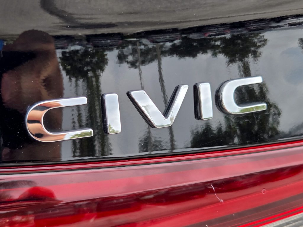 Certified 2025 Honda Civic Sport image 14