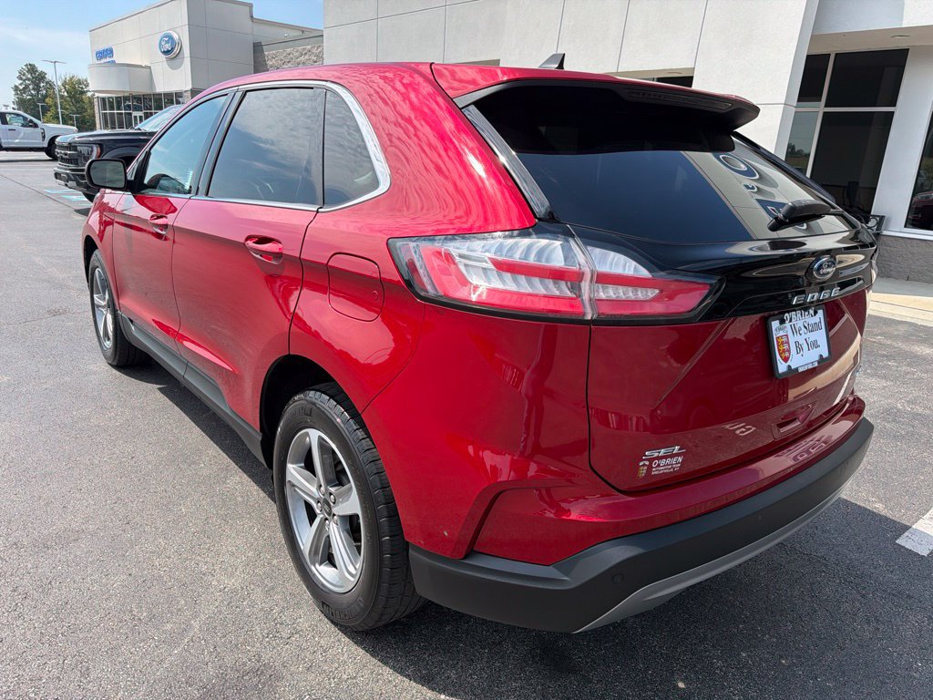 Used 2023 Ford Edge SEL w/ Convenience Package AWD/4WD image 3