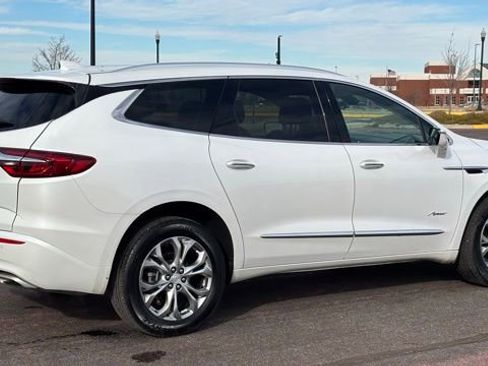 Used 2021 Buick Enclave Avenir w/ Avenir Technology Package image 3