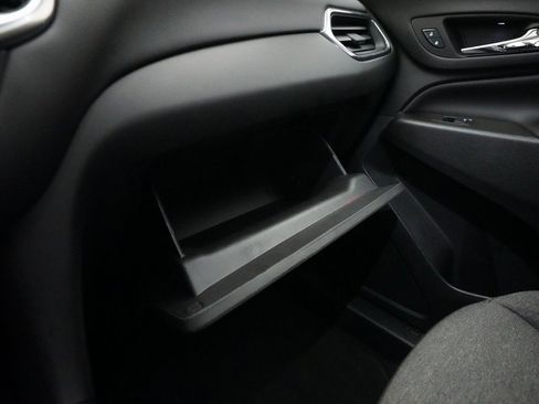 Used 2024 Chevrolet Equinox LT image 30