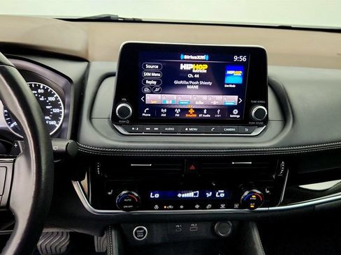 Used 2023 Nissan Rogue SL FWD image 18