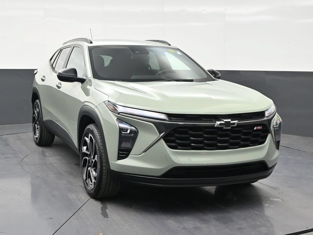 Used 2024 Chevrolet Trax RS FWD image 7