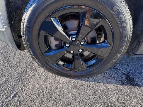 Used 2016 Jeep Cherokee Latitude w/ Cold Weather Group AWD/4WD image 16