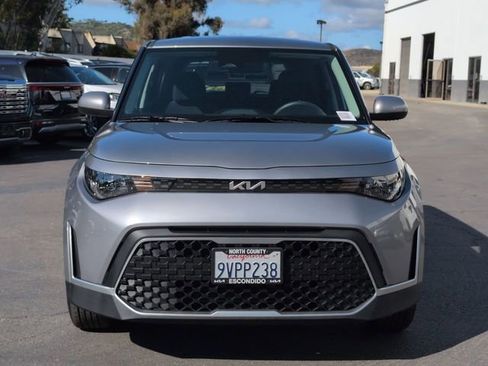 Certified 2025 Kia Soul LX w/ LX Technology Package FWD image 8