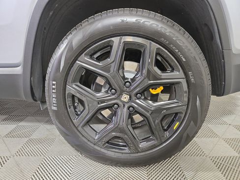 Used 2023 Rivian R1S Adventure AWD/4WD image 10