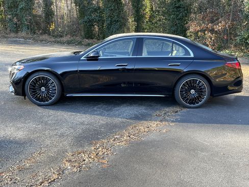 New 2026 Mercedes-Benz E 350 4MATIC Sedan image 14