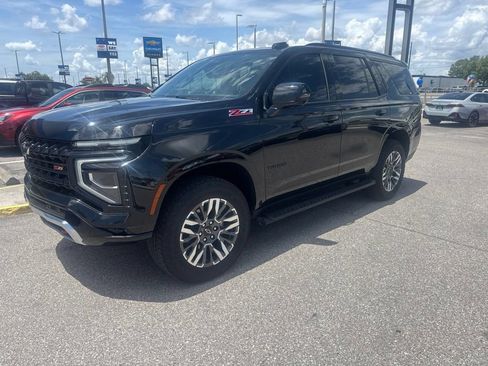 Used 2025 Chevrolet Tahoe Z71 w/ Comfort Package AWD/4WD image 1