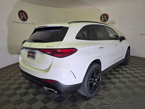 Used 2026 Mercedes-Benz GLC 300 4MATIC image 4