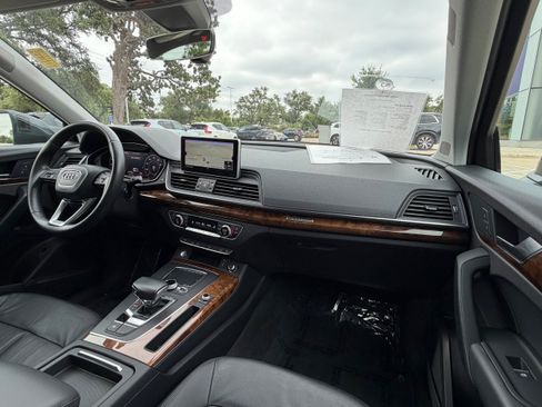 Used 2018 Audi Q5 2.0T Premium Plus w/ Premium Plus Package AWD/4WD image 13
