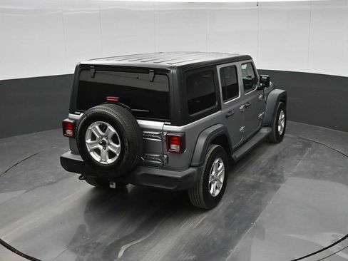 Used 2018 Jeep Wrangler Unlimited Sport S AWD/4WD image 28