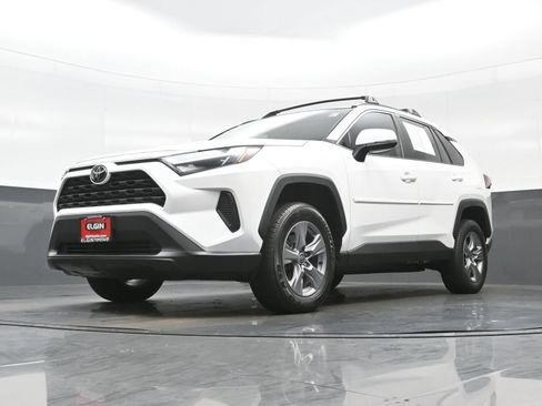 Used 2022 Toyota RAV4 XLE w/ Convenience Package AWD/4WD image 30