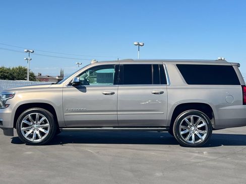 Used 2018 Chevrolet Suburban Premier AWD/4WD image 8