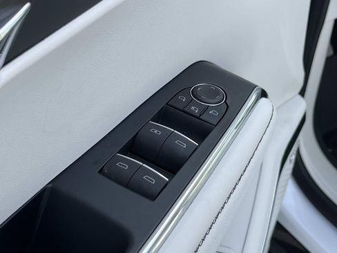 Used 2024 GMC Acadia Denali w/ Super Cruise Package image 31